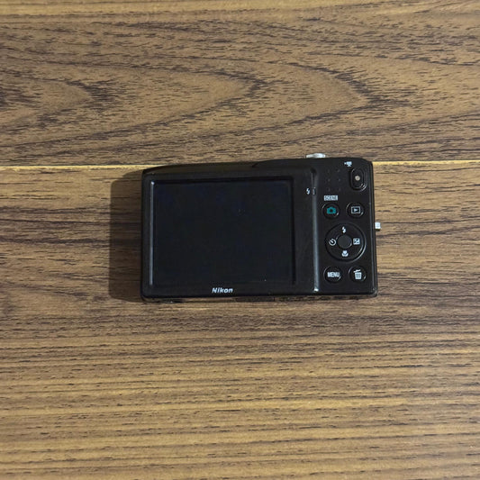 Nikkon Coolpix s2700